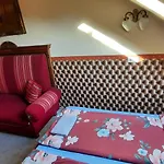 Castle Free Wellness And Saunapark Bed and Breakfast