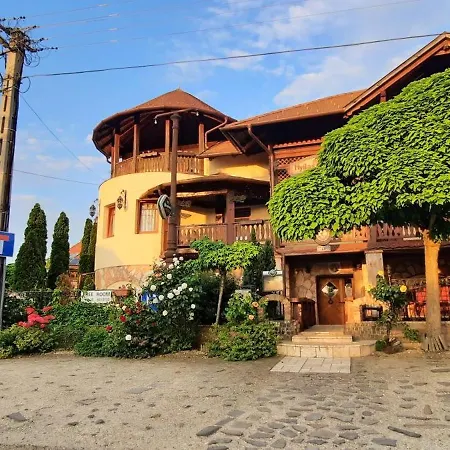Couette-café Castle Free Wellness And Saunapark