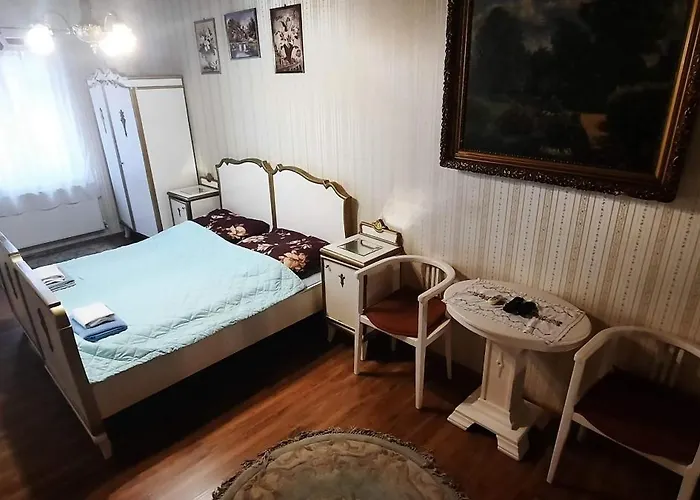 Alojamento de Acomodação e Pequeno-almoço Castle Free Wellness And Saunapark